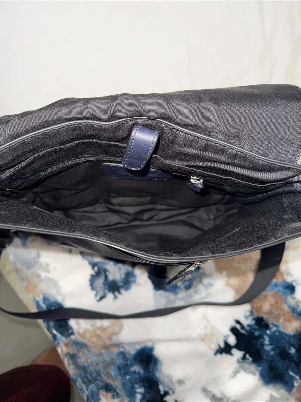 Coach contrast comfort